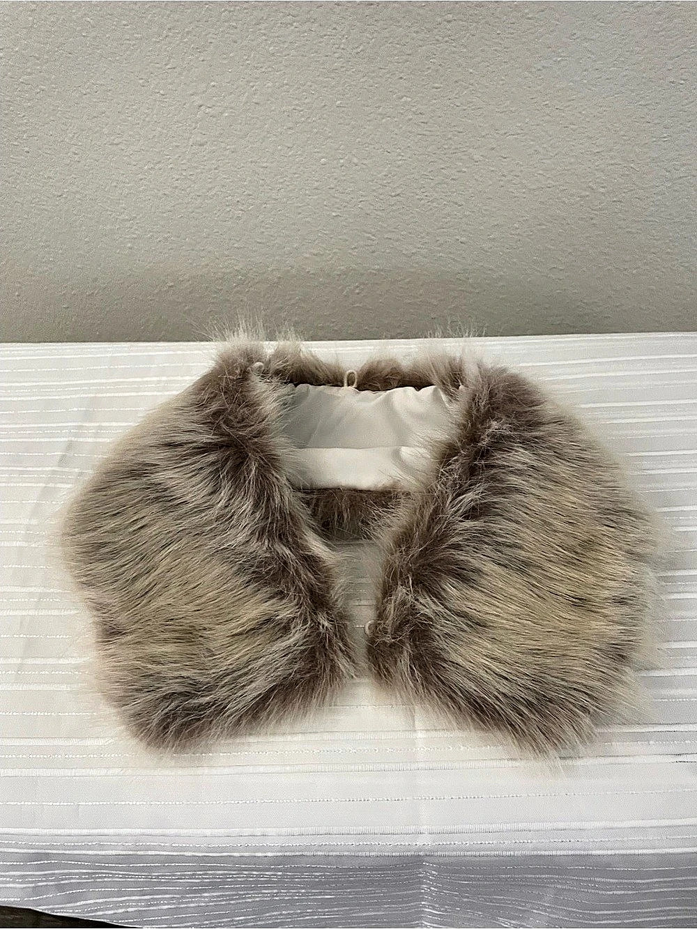 Vintage Faux Fur Collar Wrap in Brown & Cream Like New